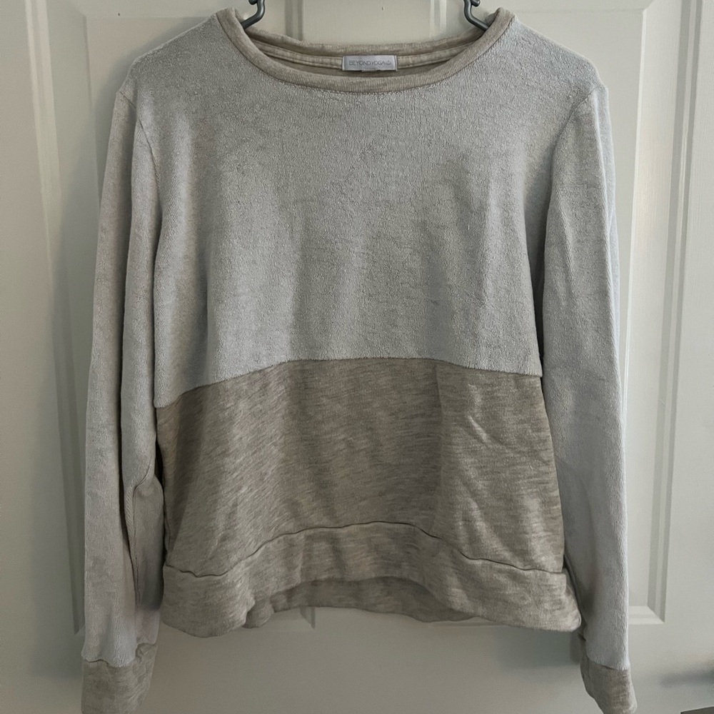 Beyond Yoga Womens Size Small Cross Paths Pullover